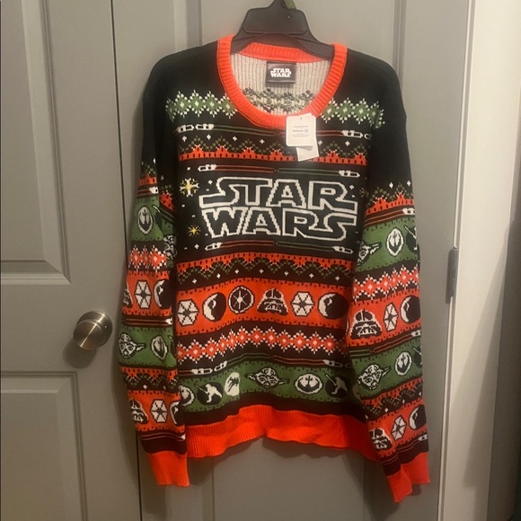 Star Wars Other - Star Wars Men's Crewneck Sweater - Black, Green, Orange